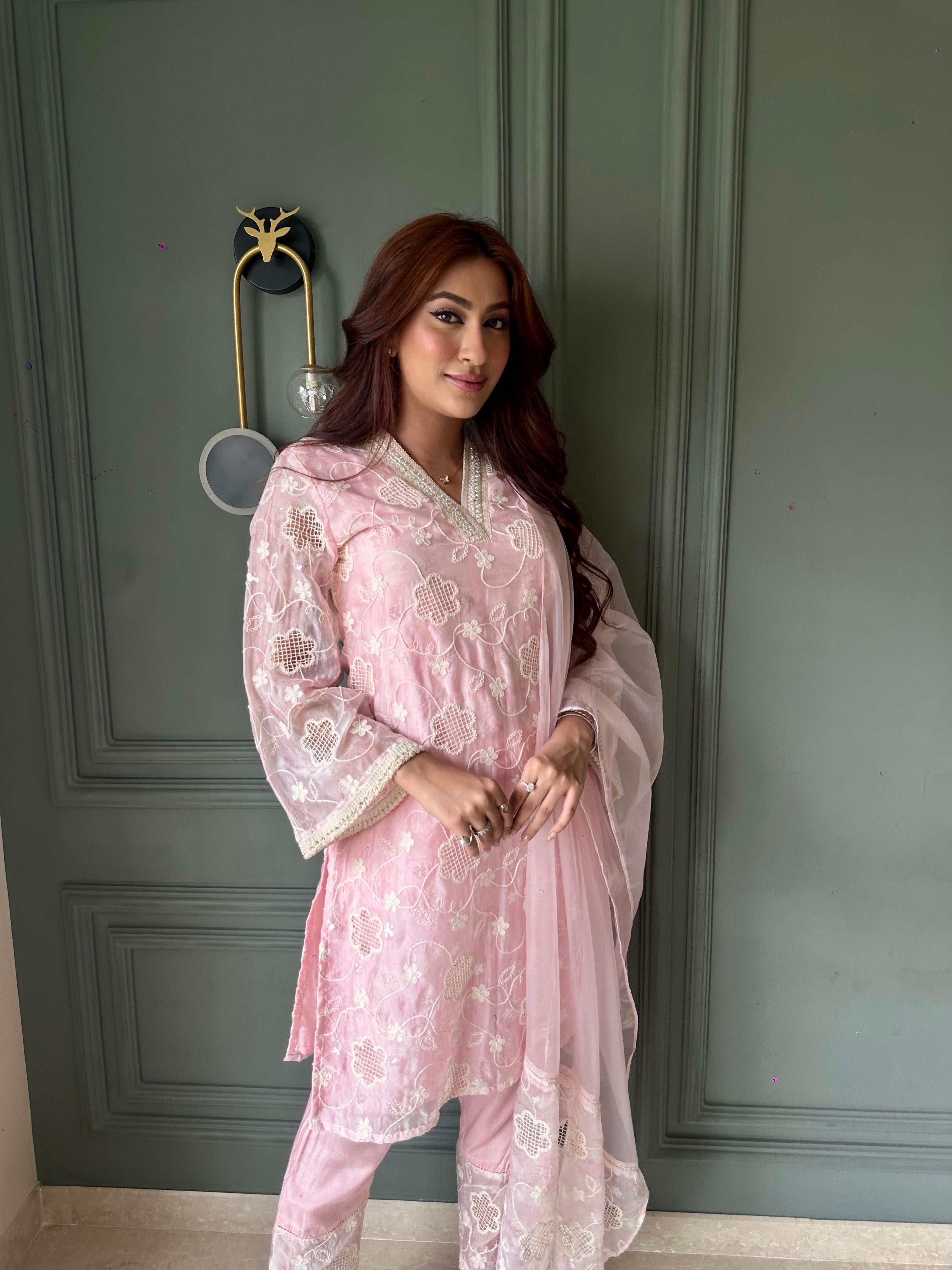Pink Cutwork Pakistani style kurta pant dupatta set