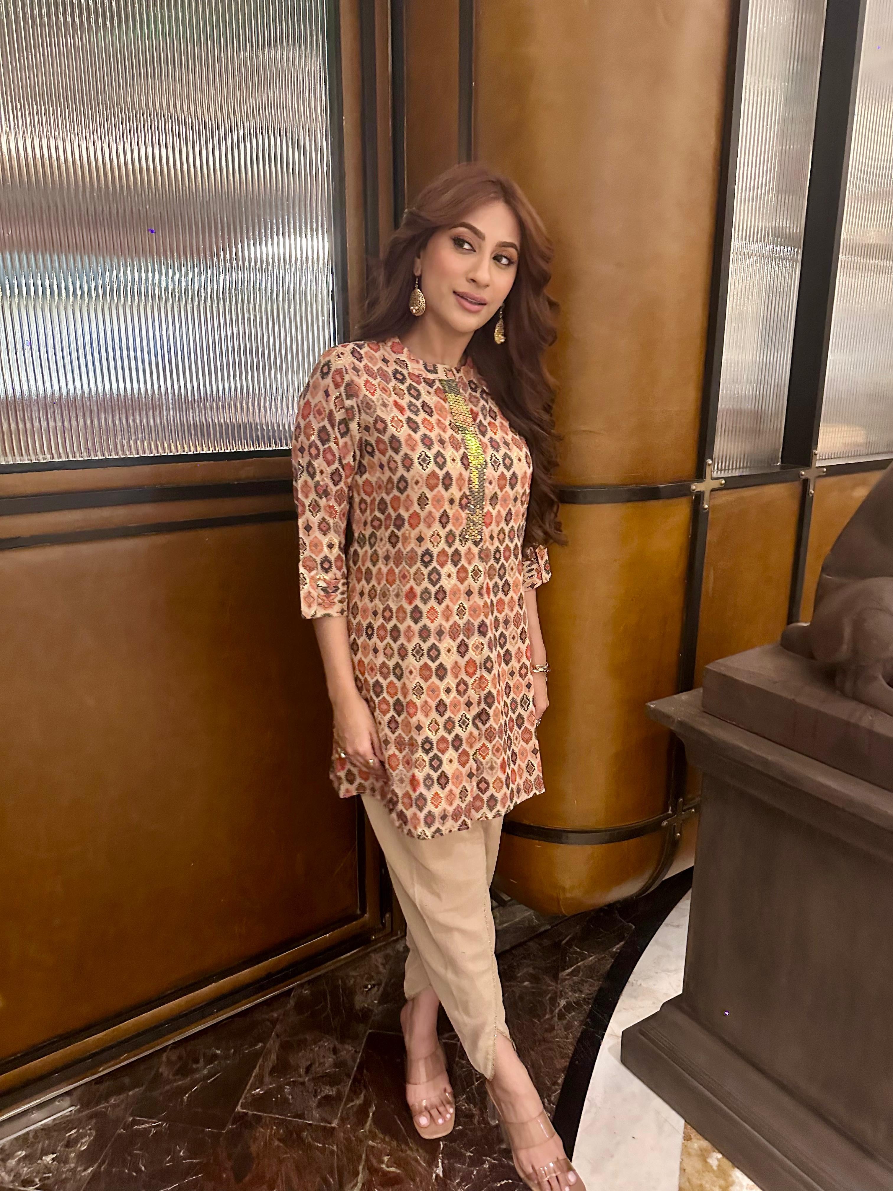 Printed kurta with tulip pants